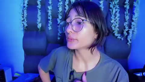 Snapshot of dani_dream chatting on July 17, 2026, 2:45 pm dani_dream online show from July 17, 2026, 2:45 pm