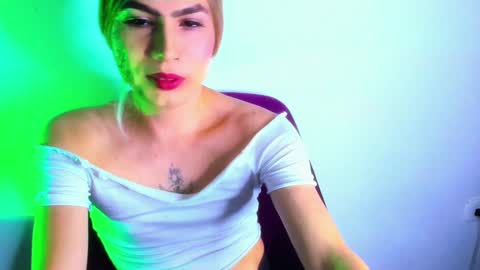 Snapshot of dani_lovet1 chatting on December 22, 2024, 12:39 am dani online show from December 22, 2024, 12:39 am