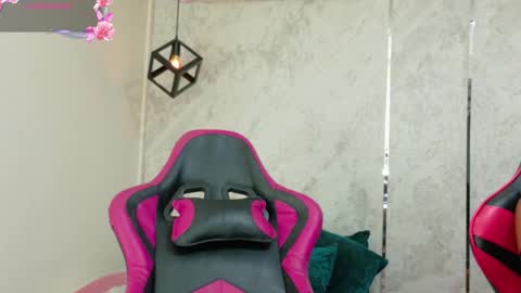 dani_lue online show from April 4, 2026, 2:47 pm