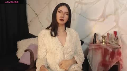 DANI independent model IG online show from October 17, 2025, 9:01 am