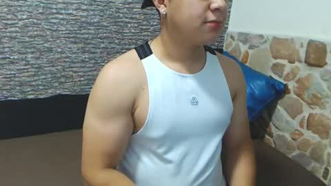 Snapshot of daniel_glenn chatting on February 26, 2025, 6:15 am daniel glenn online show from February 26, 2025, 6:15 am