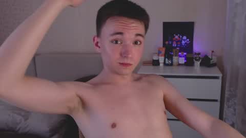 Snapshot of daniel_isaak chatting on August 6, 2026, 8:33 pm Daniel Jerry online show from August 6, 2026, 8:33 pm