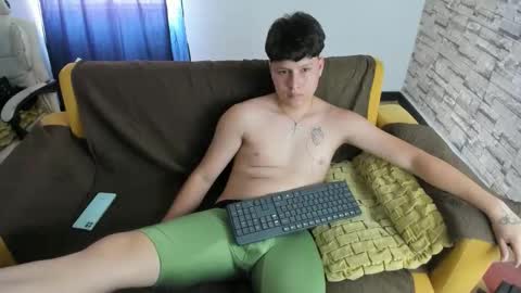 Snapshot of daniel_leon_c chatting on May 11, 2026, 6:49 pm daniel_leon_c online show from May 11, 2026, 6:49 pm
