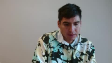 Snapshot of daniel_surfer chatting on January 10, 2025, 8:40 am Daniel online show from January 10, 2025, 8:40 am