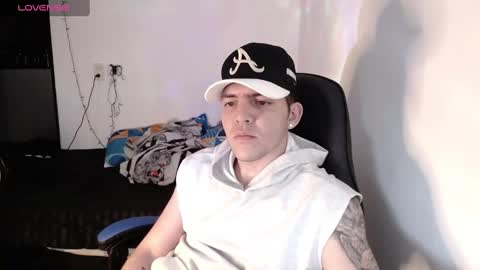 Snapshot of daniel_vargas5 chatting on December 18, 2024, 1:48 am Daniel online show from December 18, 2024, 1:48 am