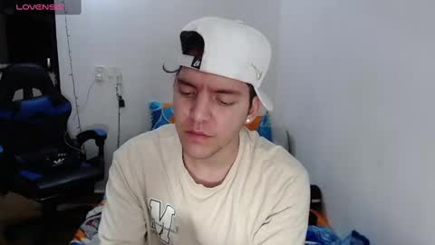 Snapshot of daniel_vargas5 chatting on December 23, 2024, 3:18 am Daniel online show from December 23, 2024, 3:18 am