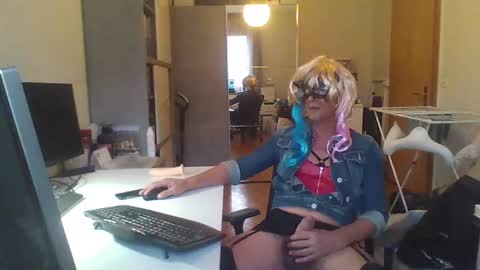 Snapshot of daniela69i chatting on February 12, 2025, 7:13 am newcumer online show from February 12, 2025, 7:13 am