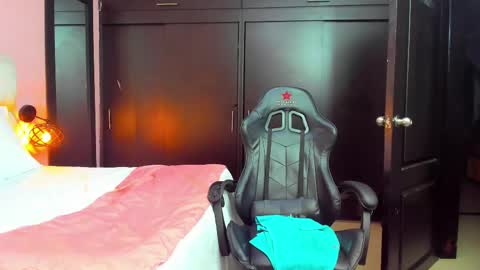 lorena online show from February 9, 2025, 8:54 am