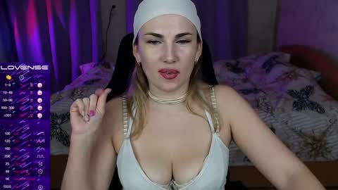 Daniela Cooper online show from February 23, 2025, 4:46 pm