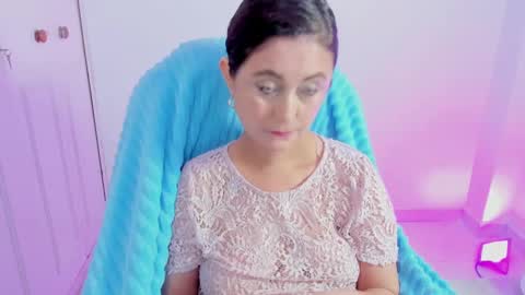 Daniela online show from November 19, 2025, 5:51 am