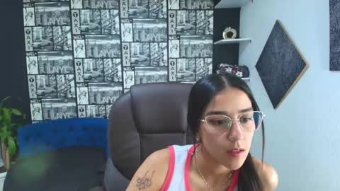 danielamonroe online show from October 6, 2025, 7:11 pm