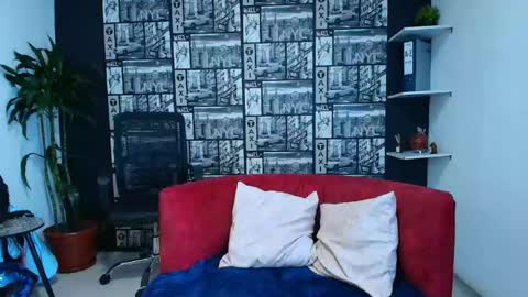 danielamonroe online show from March 13, 2026, 11:22 pm