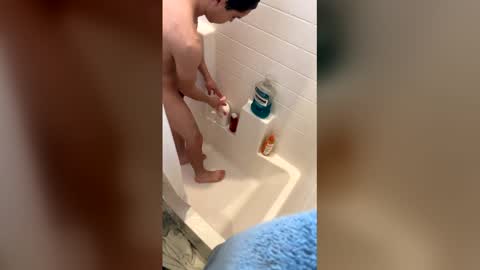 danielbisocal online show from January 7, 2026, 8:33 pm