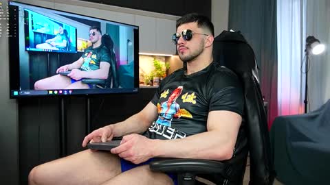 Snapshot of danielkraig_for_u chatting on March 9, 2026, 2:10 pm Daniel Kraig online show from March 9, 2026, 2:10 pm