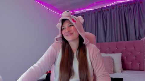 Danielle online show from December 16, 2025, 3:11 am