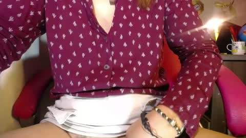 Angie online show from April 15, 2026, 3:19 pm