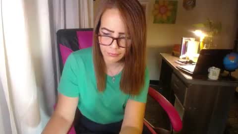 Snapshot of danielle_rose_ chatting on June 27, 2026, 5:18 pm Angie online show from June 27, 2026, 5:18 pm