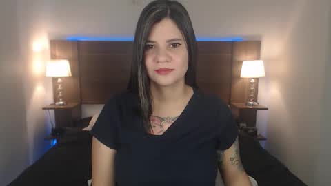 Snapshot of daniellerain chatting on October 31, 2025, 11:22 am daniellerain online show from October 31, 2025, 11:22 am