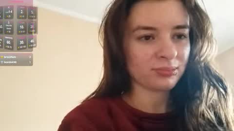 Mia online show from December 23, 2025, 6:55 am