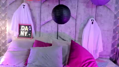 DaniiBelluci  online show from October 30, 2025, 3:41 am