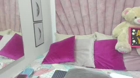 DaniiBelluci  online show from November 28, 2025, 5:10 am