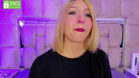 Snapshot of daniiela_beteche777 chatting on February 8, 2026, 7:06 pm DANIELA online show from February 8, 2026, 7:06 pm