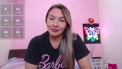 Snapshot of danika_bellaa chatting on July 18, 2026, 1:43 am K A R O L online show from July 18, 2026, 1:43 am