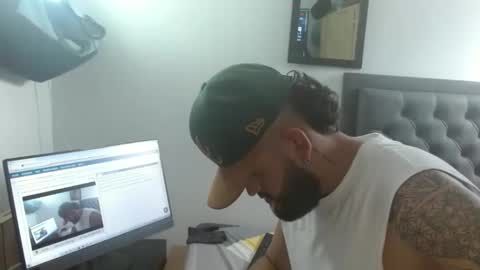 Snapshot of daniloh_xxx chatting on February 22, 2026, 5:55 pm daniloh_xxx online show from February 22, 2026, 5:55 pm