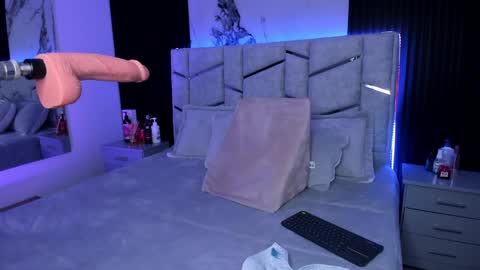 Dani Phonenix online show from January 18, 2025, 8:19 pm