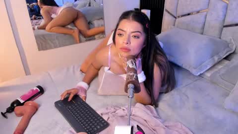 Dani Phonenix online show from February 23, 2025, 4:13 pm