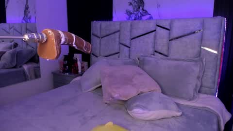 Dani Phonenix online show from February 24, 2025, 10:47 pm