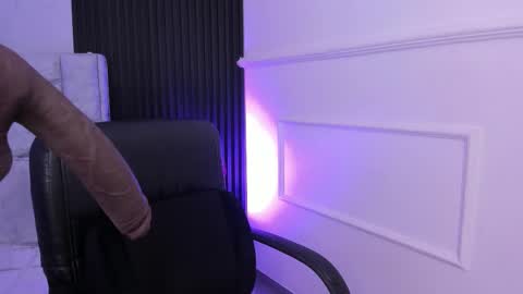 Dani Phonenix online show from February 22, 2026, 3:07 am