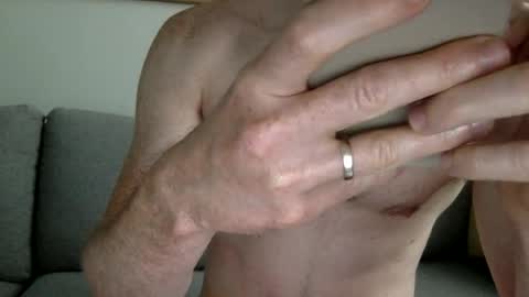 Buzzy online show from July 3, 2026, 6:42 am