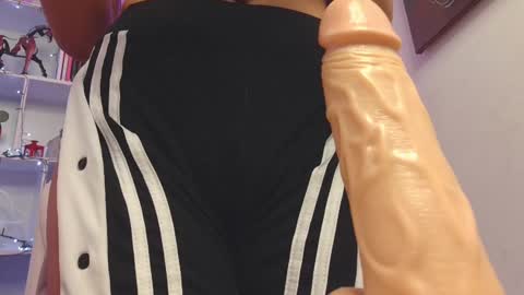 Pau online show from January 10, 2025, 4:01 am