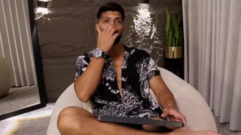 Dann saenz online show from April 8, 2026, 1:44 pm