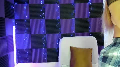 Dannacastle online show from May 25, 2026, 5:13 am