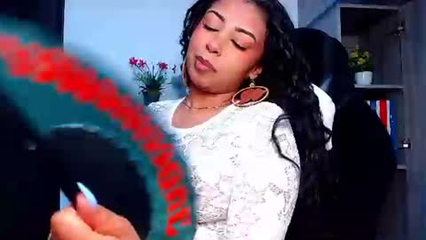 Danna online show from June 19, 2026, 2:32 pm