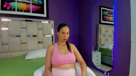 danna_velvett online show from March 19, 2026, 3:21 am