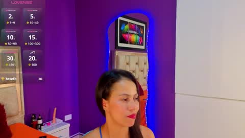 danna_velvett online show from May 1, 2026, 3:33 am