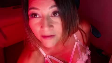 Snapshot of danna_wester chatting on October 11, 2025, 6:50 pm D a n n a w e s t e r online show from October 11, 2025, 6:50 pm