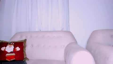 Snapshot of dannahyde chatting on December 27, 2024, 8:18 pm Insta DannaBlueX  online show from December 27, 2024, 8:18 pm