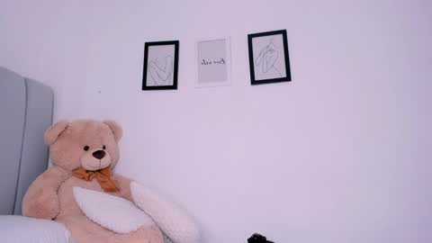 Snapshot of dannahyde chatting on January 28, 2025, 11:39 pm Insta DannaBlueX  online show from January 28, 2025, 11:39 pm