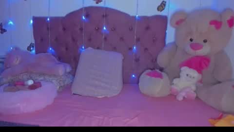 Snapshot of dannajeins chatting on April 19, 2026, 6:10 pm Danna Sofia jeins online show from April 19, 2026, 6:10 pm