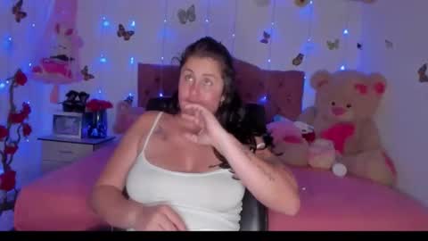 Snapshot of dannajeins chatting on April 24, 2026, 7:05 pm Danna Sofia jeins online show from April 24, 2026, 7:05 pm