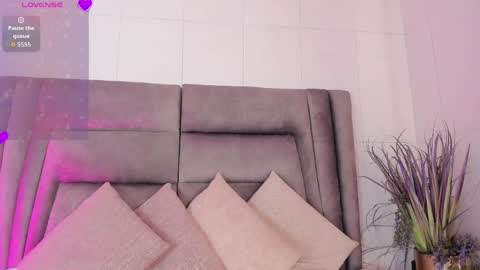 Danna online show from April 13, 2026, 7:19 pm