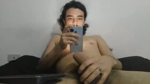 Snapshot of danni4_20 chatting on October 20, 2025, 6:47 am danni4_20 online show from October 20, 2025, 6:47 am