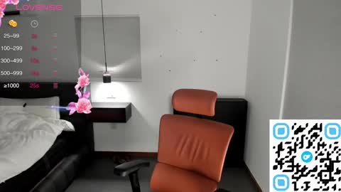 Snapshot of dannidaniels chatting on December 1, 2024, 10:53 pm DANNI DANIELS online show from December 1, 2024, 10:53 pm