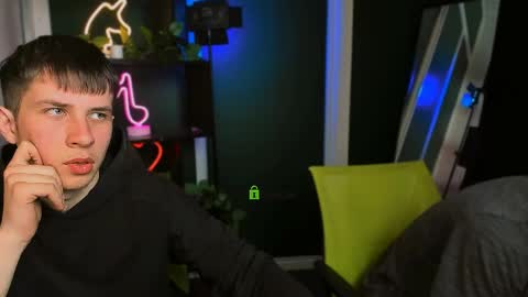Snapshot of danny_dark1 chatting on April 3, 2026, 7:01 pm danny_dark1 online show from April 3, 2026, 7:01 pm