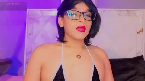 Snapshot of dannyhot__ chatting on May 1, 2026, 8:35 pm Danny online show from May 1, 2026, 8:35 pm