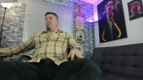 dante_bellini online show from May 24, 2026, 2:44 pm